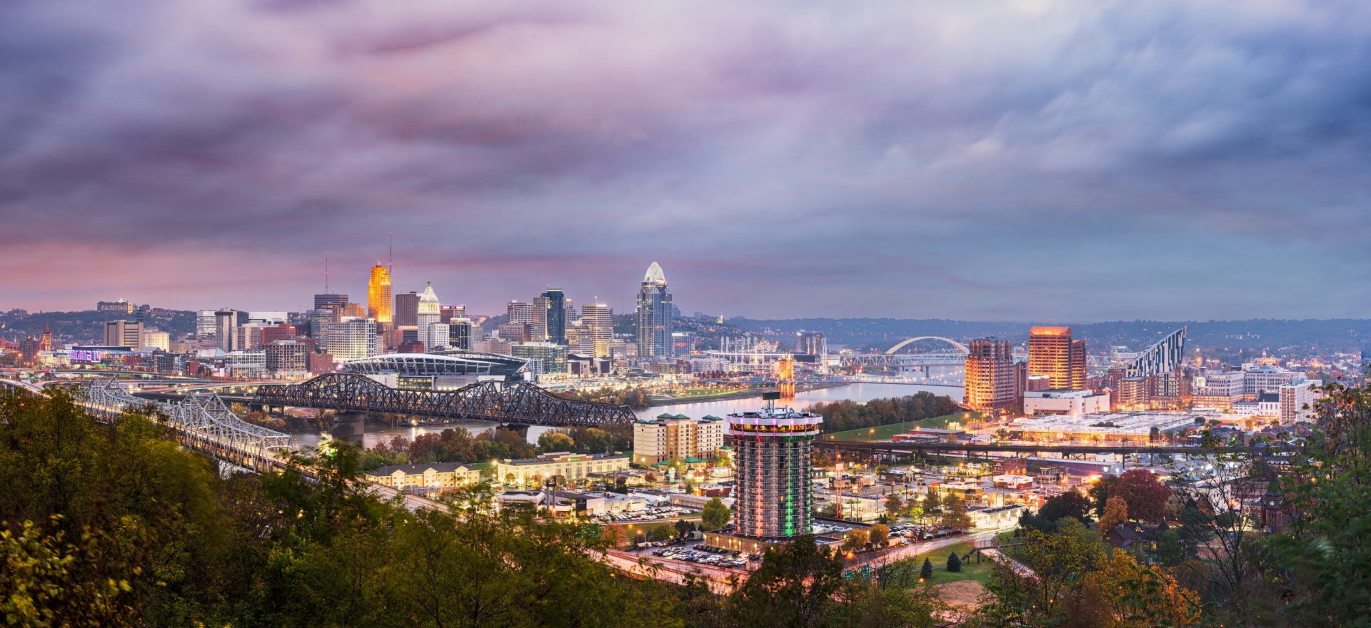 Stock Cincinnati Skyline at Dusk | Bellatrix Roofing & Restoration for < laptop size devices
